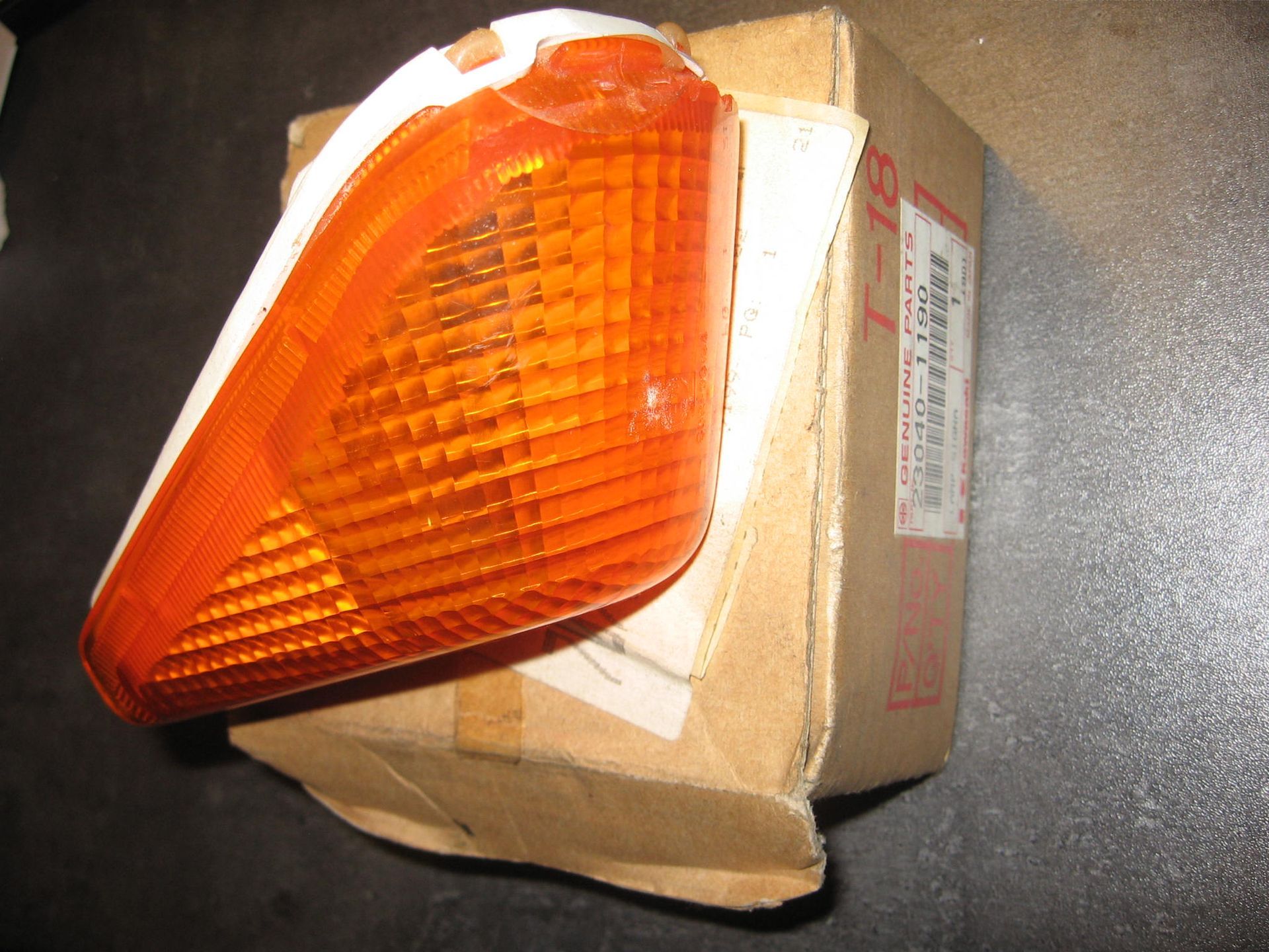 richtingaanwijzer rechtsvoor -- zzr 250 1993-93		kawasaki		23040-1190