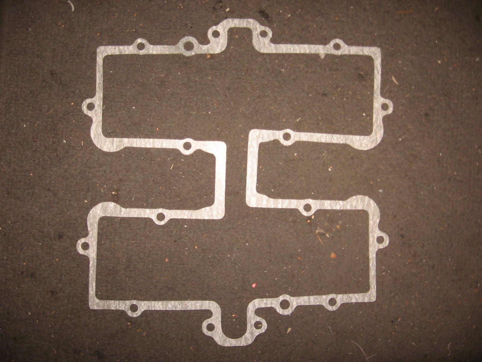 kleppendekselpakking gsx400e 82 83 	nos	vesrah	vv-3014	vervangend voor 11173-44210	11173-44210-h17