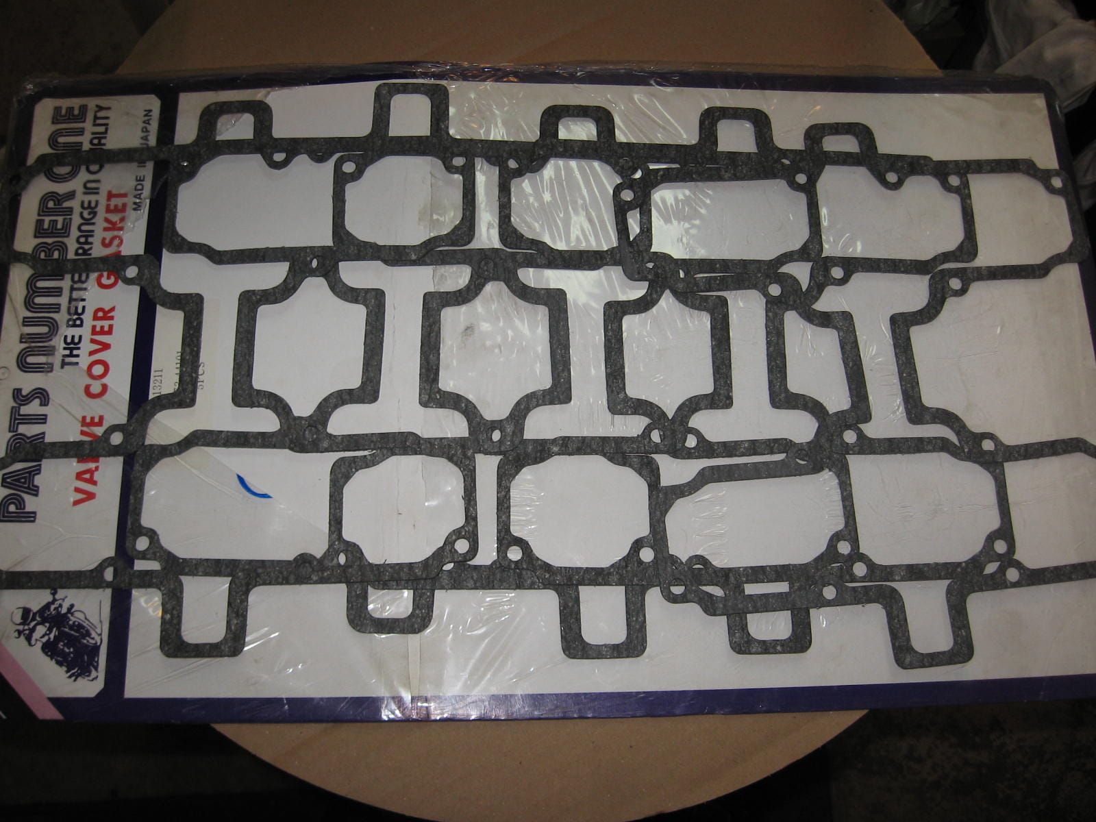 kleppendekselpakking gs450s gs450t 1980-82	nos	pno		11173-44101	11173-44102 , -H17