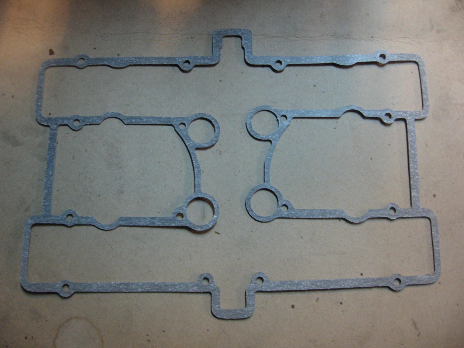 kleppendekselpakking -gs850 79-81 gs750 77-80	licht	, vervangend voor 		11137-45002