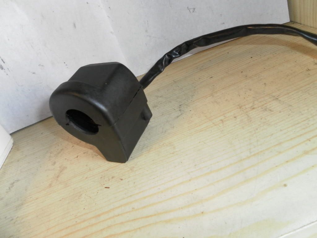 stuurbediening rechts 	Kz750 82-84,kz550 ltd shaft 83-84, kz1100 81-83 gpz spectre ,  	46091-1214