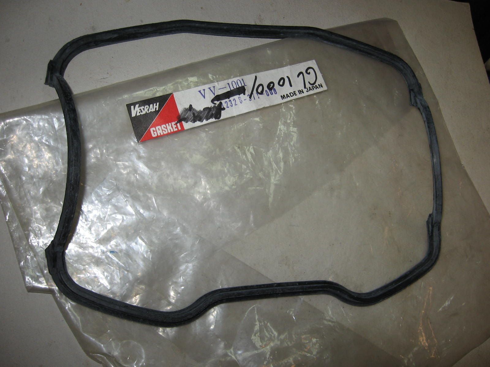 Kleppendekselpakking – gl1000 gl1100	nos   	vesrah		12328-371-000