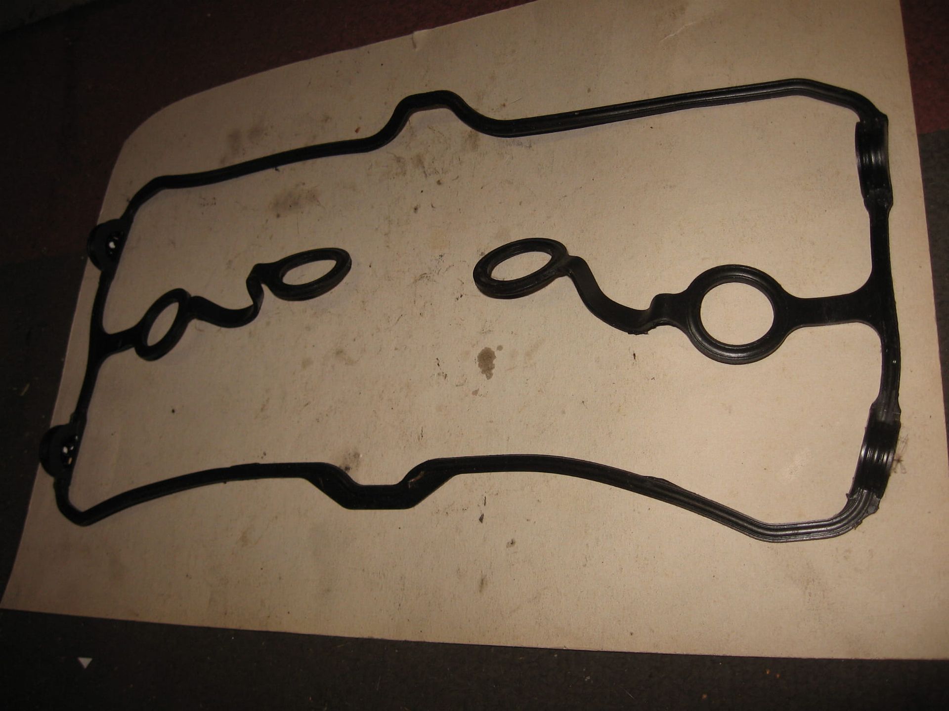 kleppendekselpakking cbr600 1987-90		oem		12391-mn4-000	12209-mb9-003