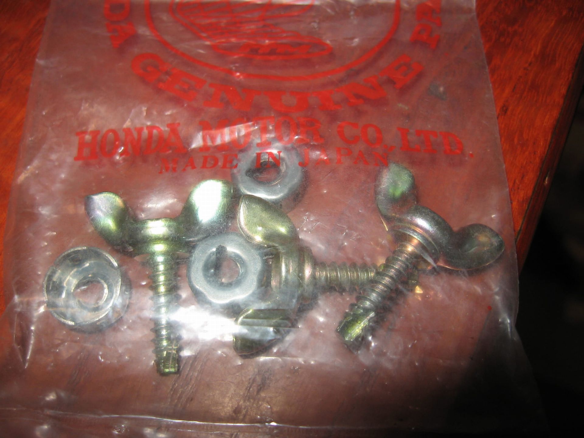 3x vleugelstelschroef ( 4x15,5 mm) met moer		oem