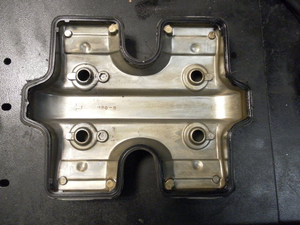 bovenste kleppendeksel achterste cilinders 	Vf750s 82-83 , vf750c 82-83 , vf700 82-85 	12321-MB0-000