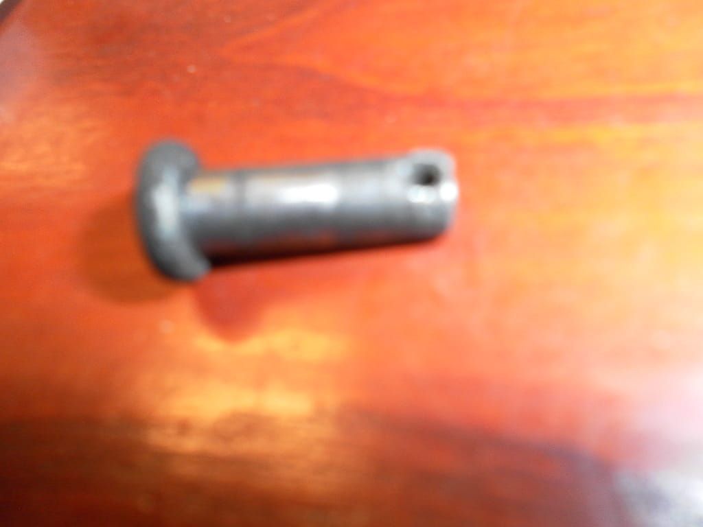 pin bevestiging achterrempedaal aan drukstift ( 5,9x 17,8)		09200-06037 gsx600f gsx750f gs1150  ( kontroleer of dit het het goede nummer is voor u model)