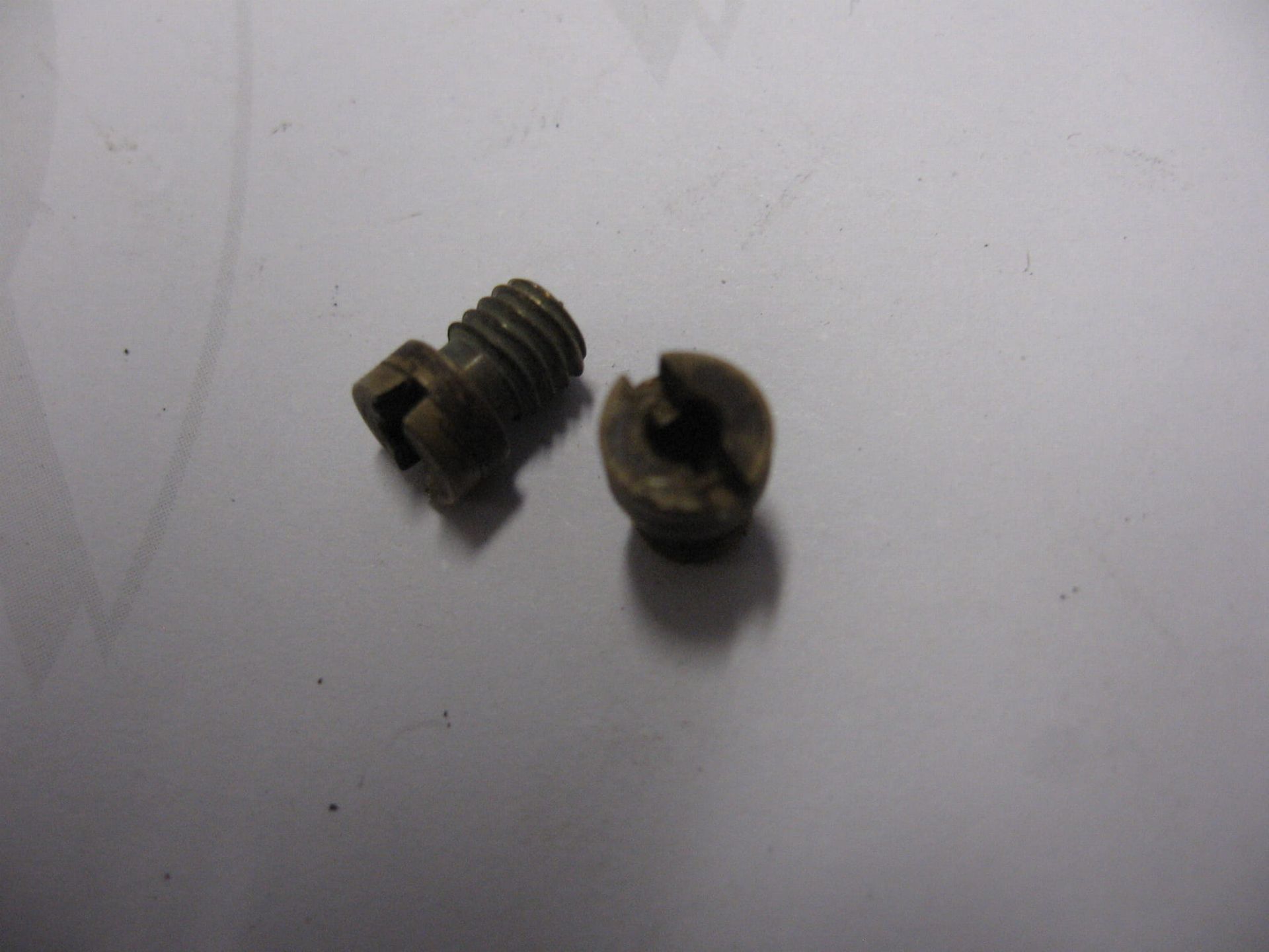 1x mikuni sproeier #68  , m5x5 lto 8.2mm