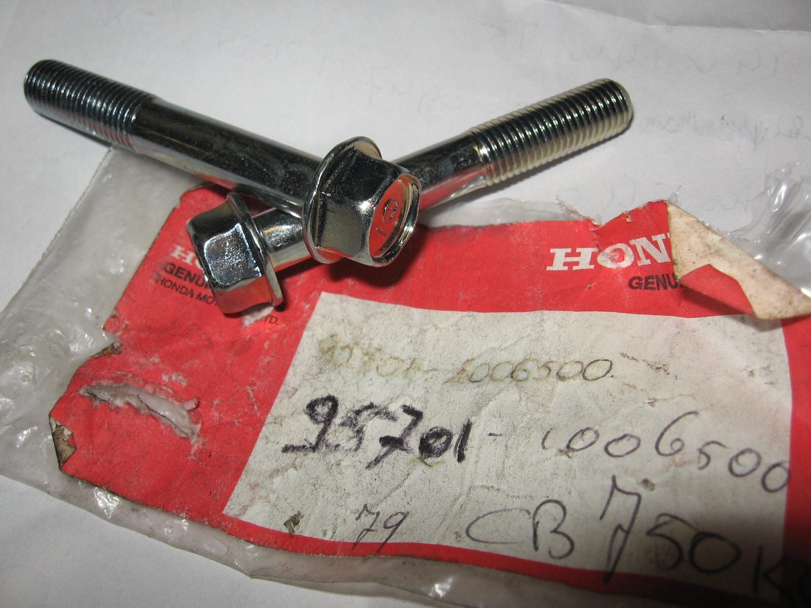 1  flensbout m10x65x1,25 , blokbout		oem		95701-1006500