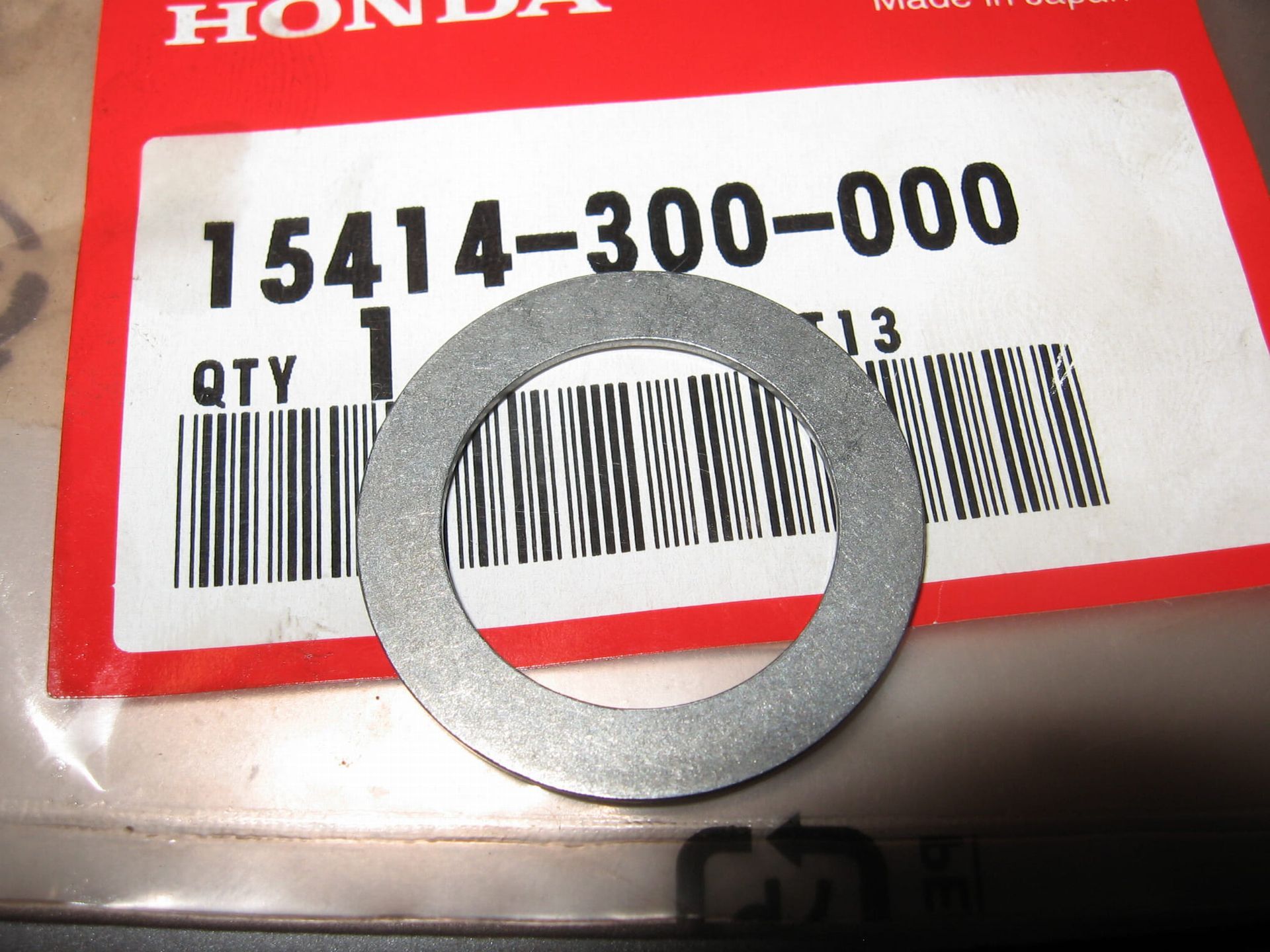Oilfilter seat spring cx500 gl650 cx650		oem	15414-300-000 , hon494