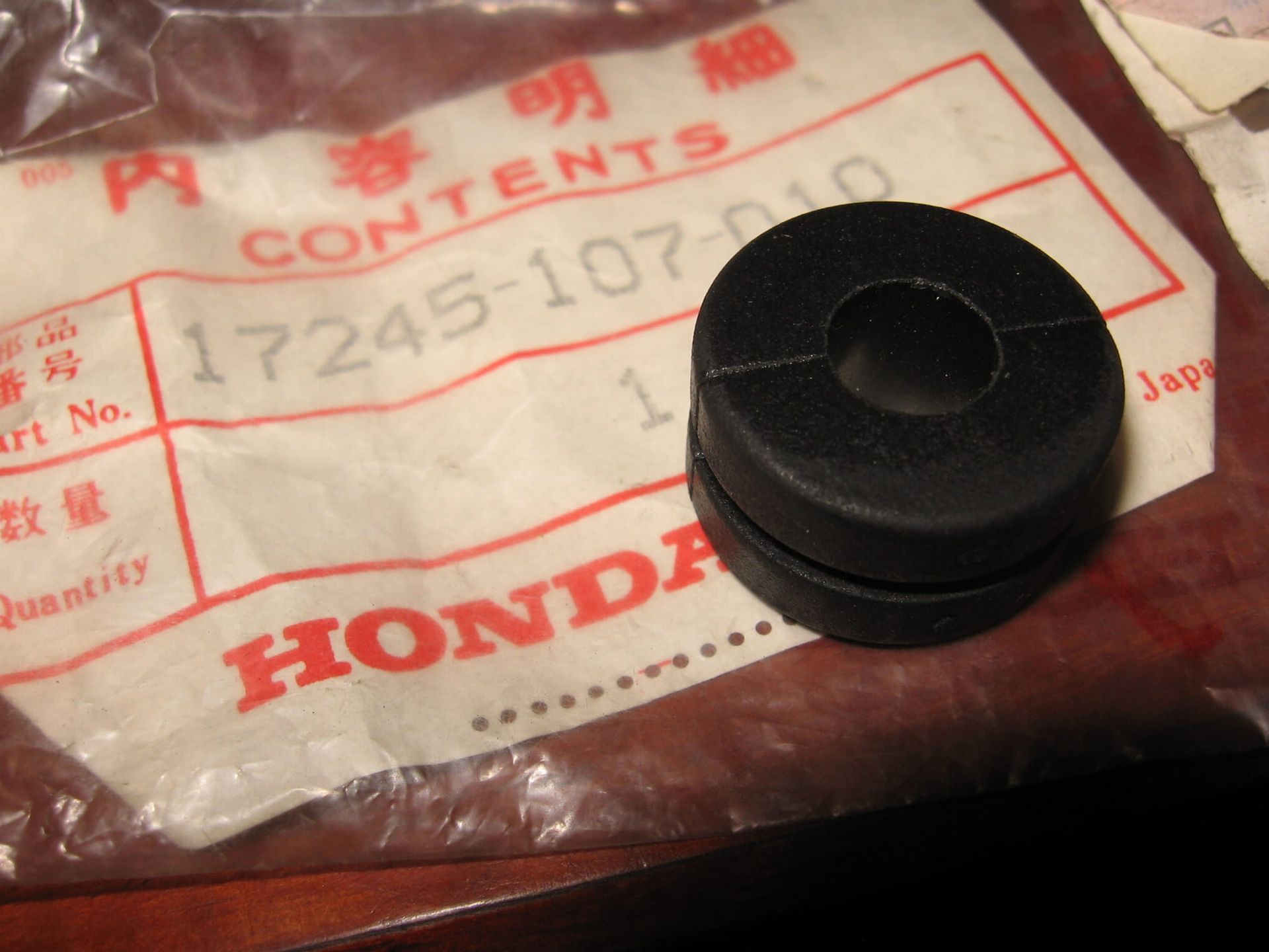2x trilrubber o.a accubak , koplamp ,zadel	zeer veel modellen	oem		17245-107-010