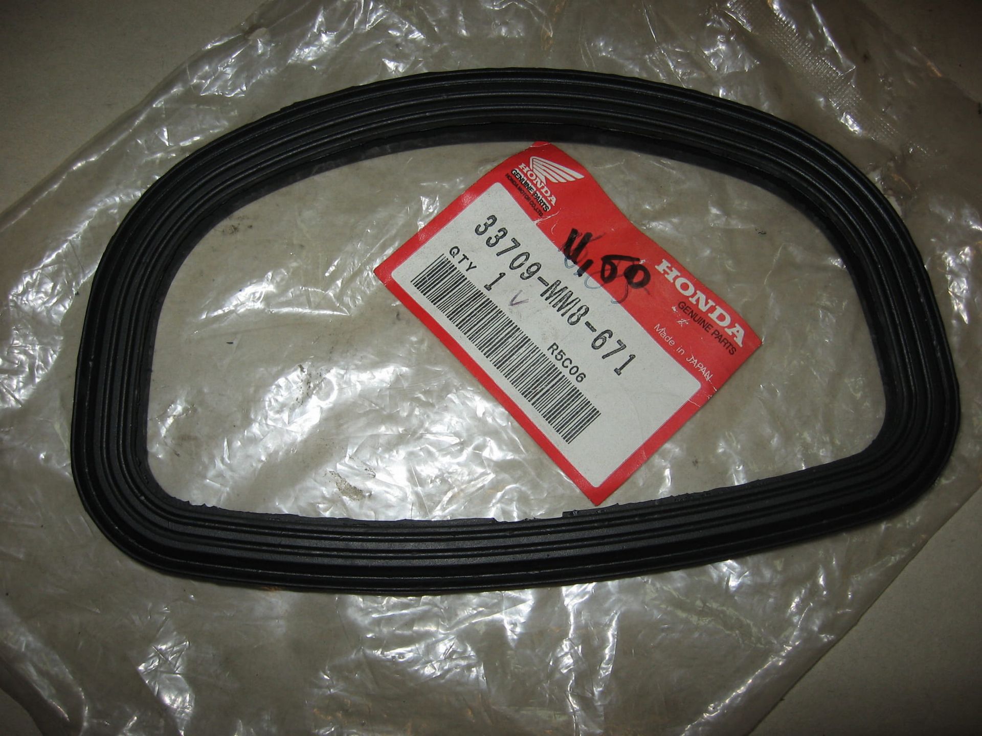 rubbere afdichting achterlicht  – vt1100c 1987-02 , vt600 1999-02