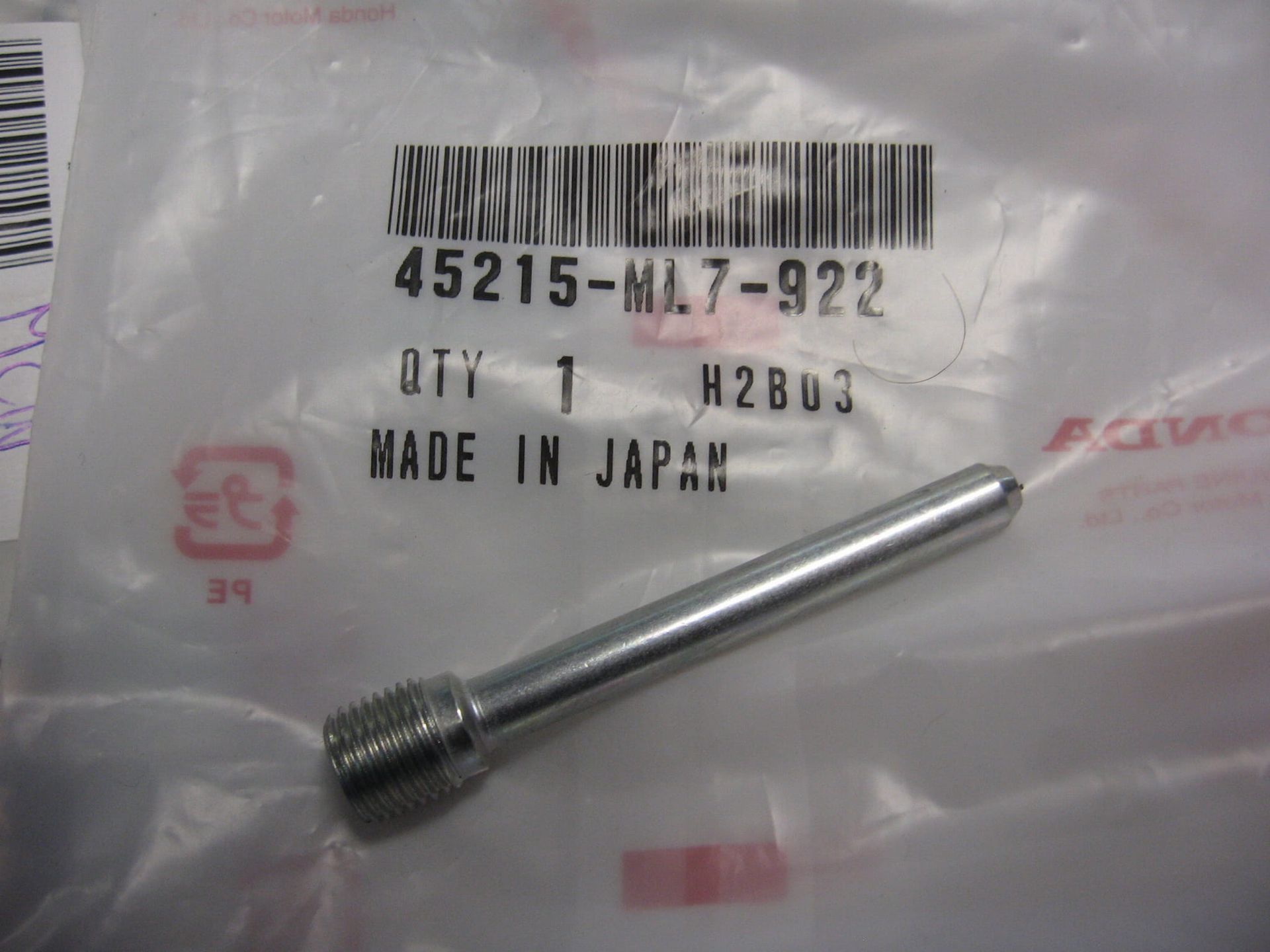 pin bevesteging remblok  // zeer veel modellen 		oem		45215-ml7-922	, M10 x59,7x5,9