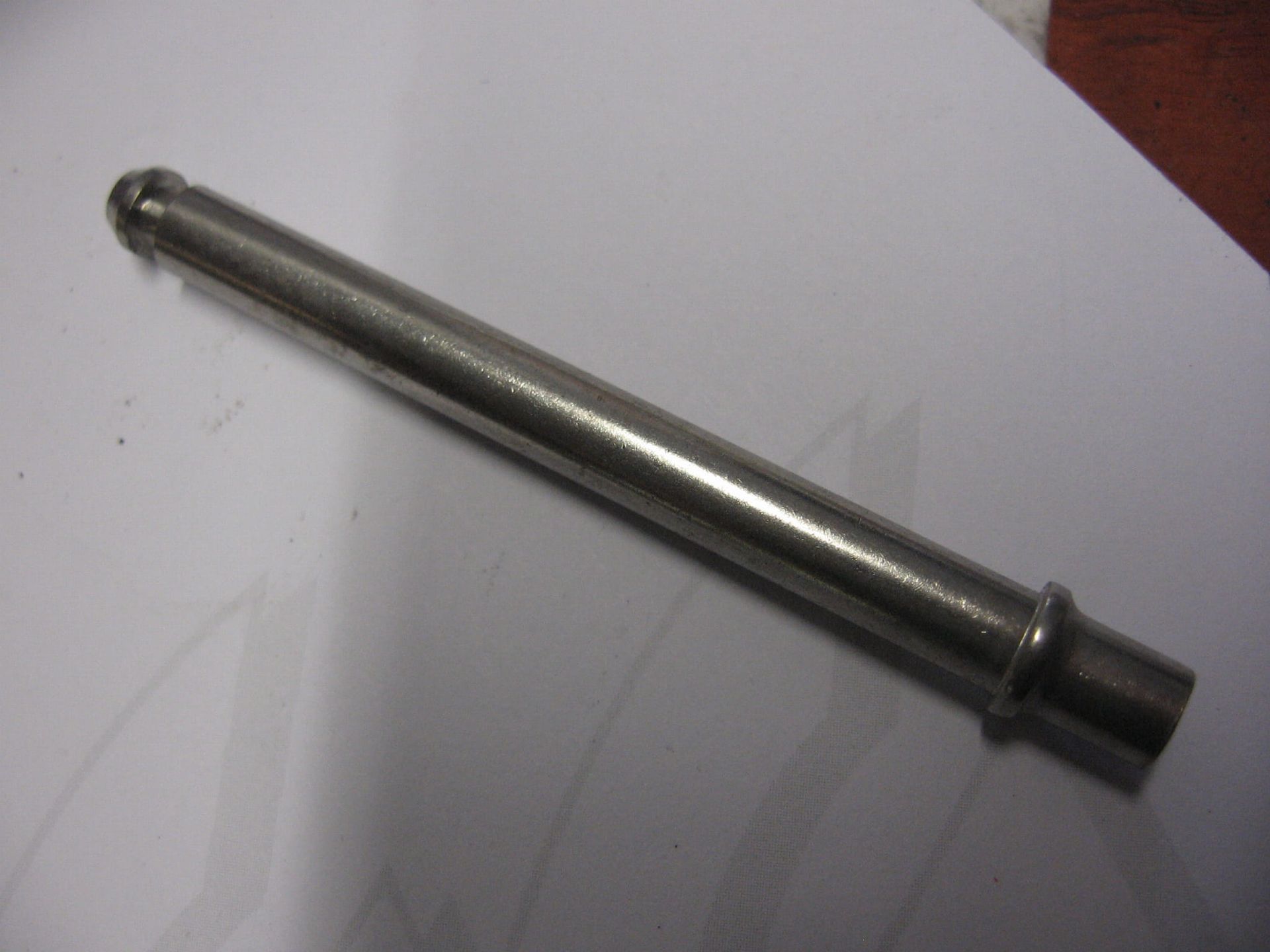 pin bevesteging remblok  // zeer veel modellen 1981-1993		verv oem?		45215-MA3-006	L=70,5