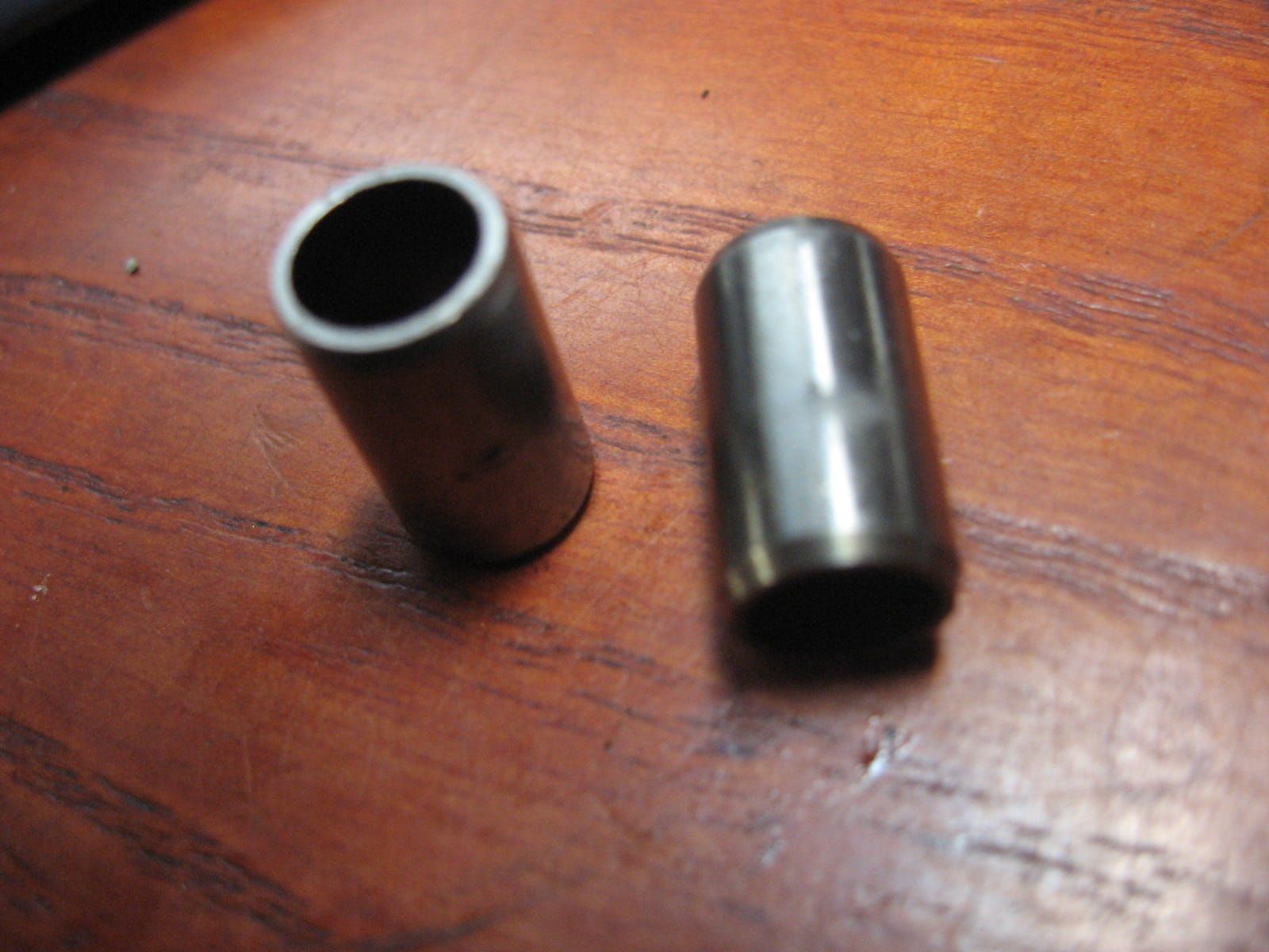 3x pasbus , dowel pin ,  blokdeksel 8x14	Vtr250 gl1500 vt600 cbr600 vt1300	94301-08140 (1)