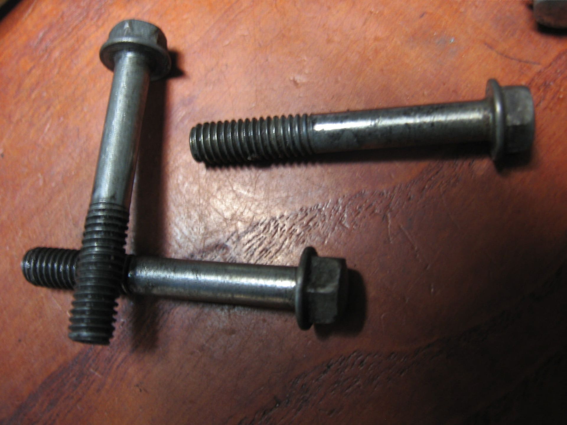 flensbout 3stuks m6x40	cb750k z 1979	96001-0604000	96000-0604000