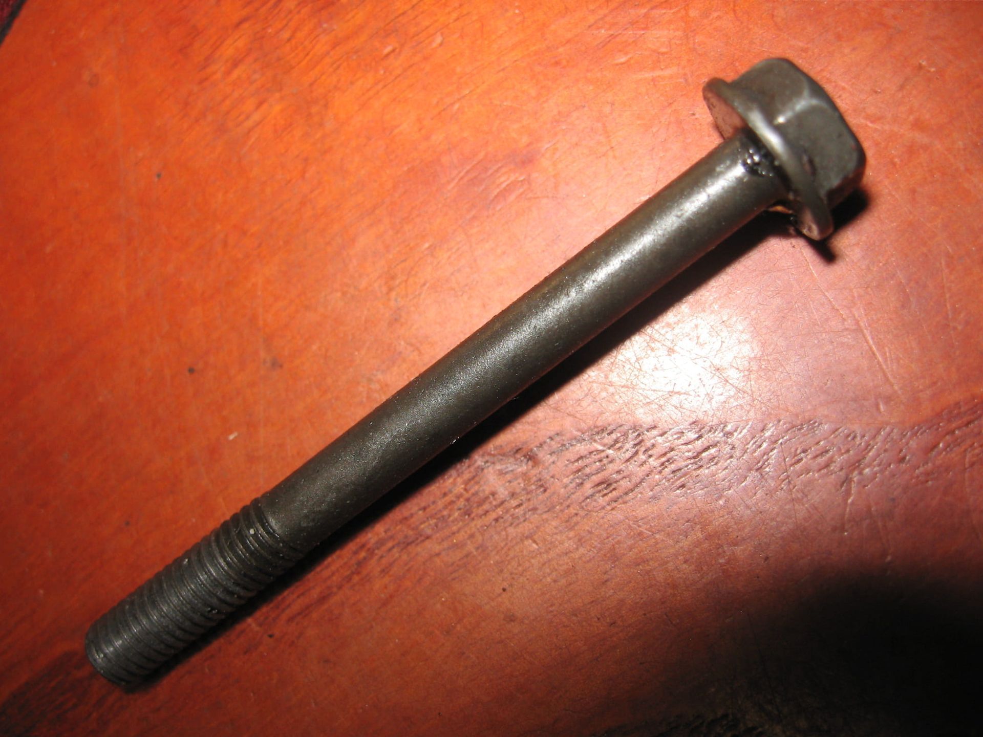 flensbout lagerkap nokkenas m6x61	Cb750 1979-83 , cb900 1980-82 vfr700	90019-425-000	90004-ml7-000