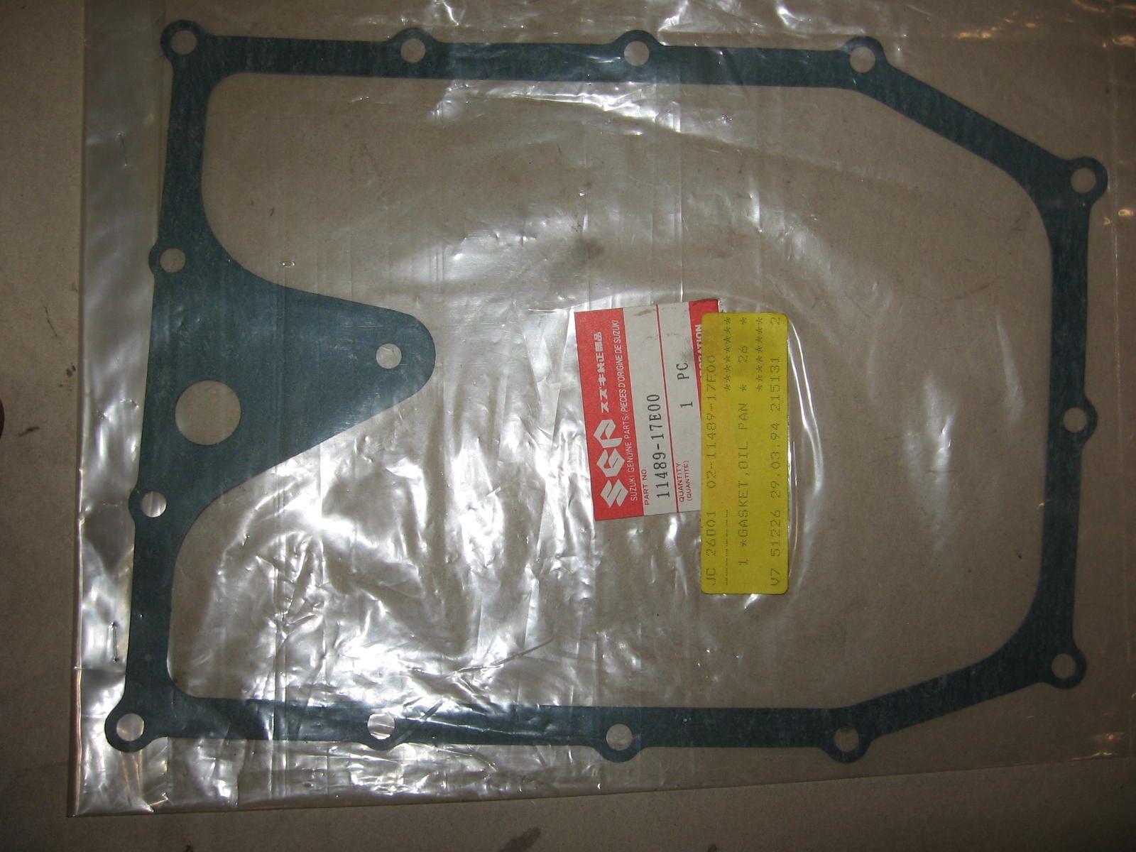 oliepan pakking -  gsx-r600 82-83 , r750 993-95 , r1100 93-98 , rf600 94-96 rf900 94-97		oem	11489-17e00	11489-17e01