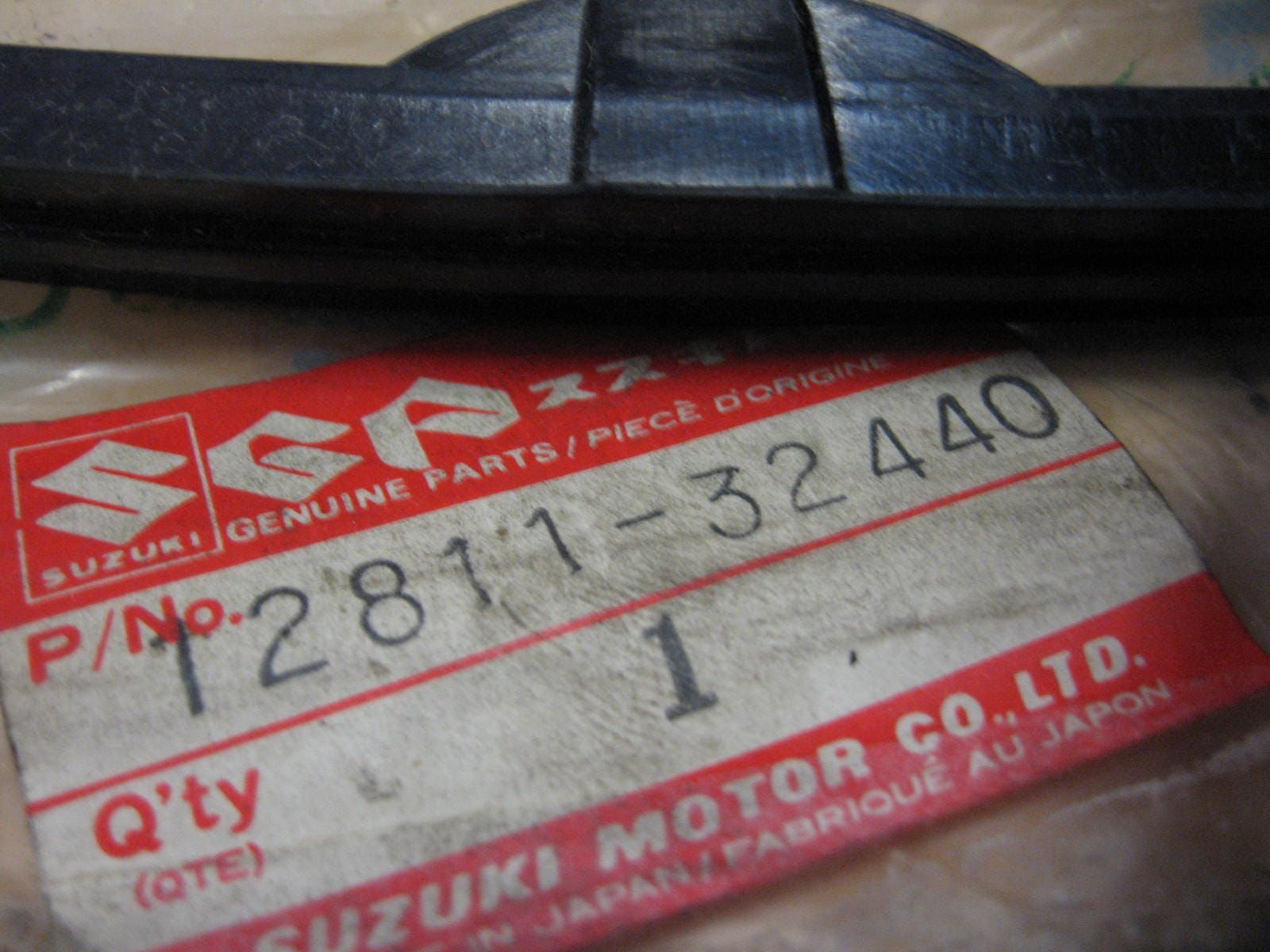 nokkenasketting geleider , dr400 80-81, gn400t	sp370 , 	oem		12811-32440