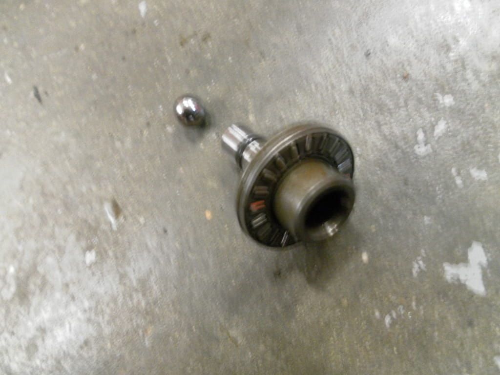 push rod 1 met kogel	Fzr1000 1987-93 m fz700 fz750 86-88 , fzx700	1LJ-16356-00 	93511-32027