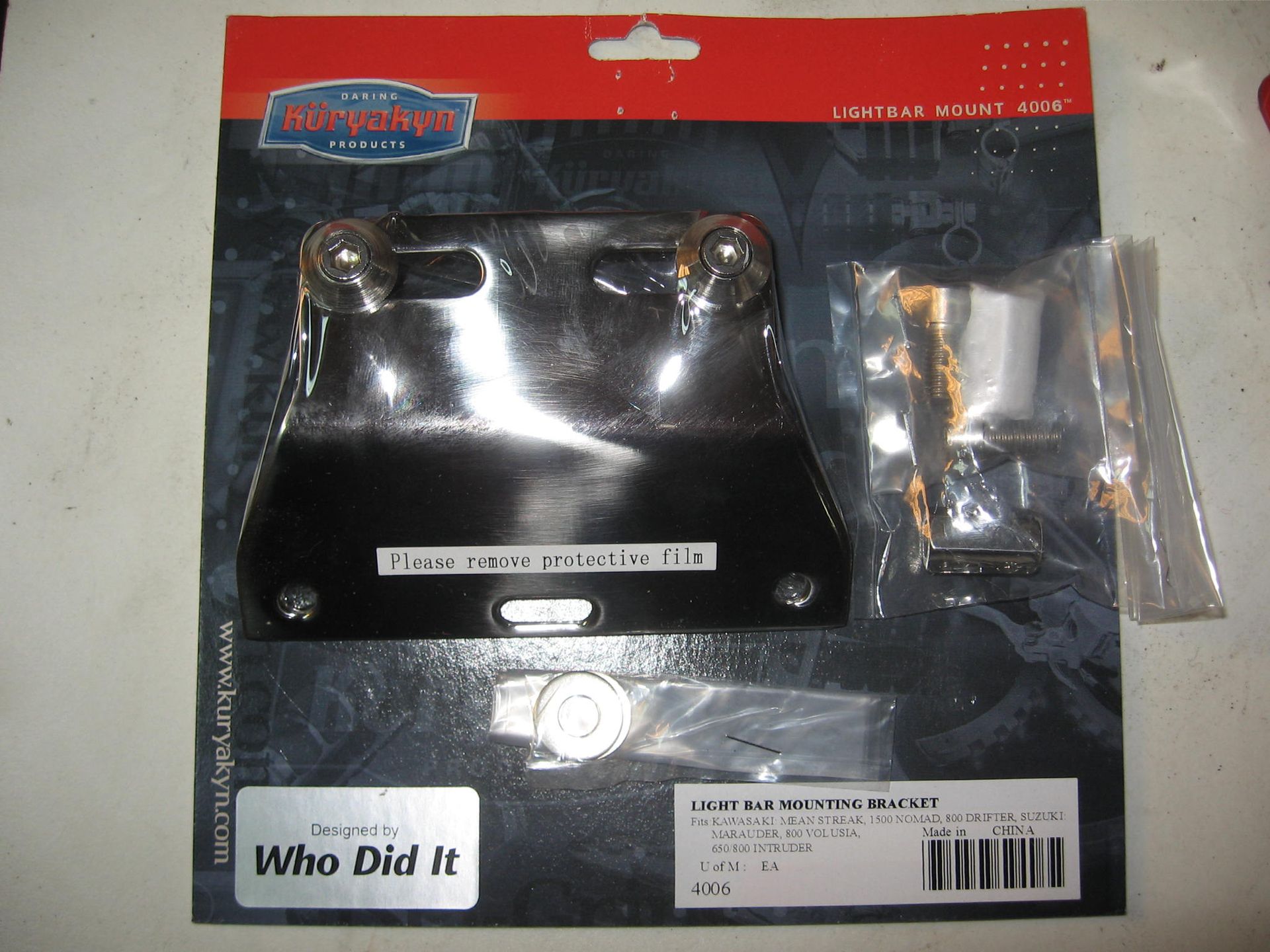 Adaptor driving light bar mounting bracket // vn800 2000-06 , suz vl800 2001-03 , vs800 1992-2004 , vz800 1997-2002	ook suz	kuryakyn	4006