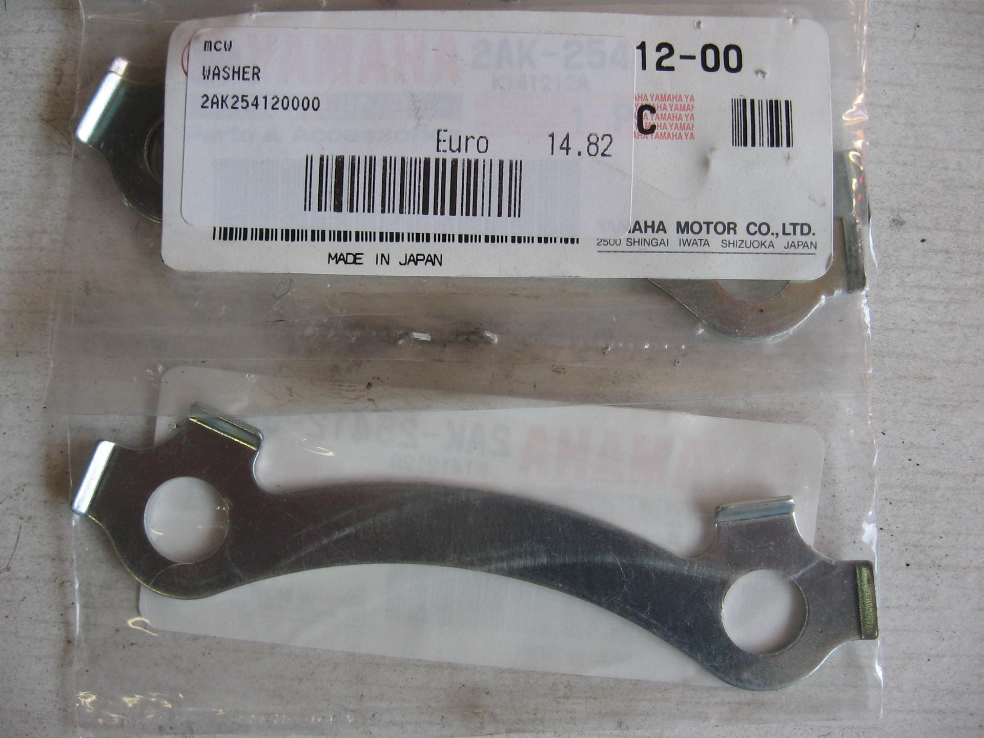 3x borgplaatje achtertandwiel bevestigings moeren		oem		2ak-25412-00