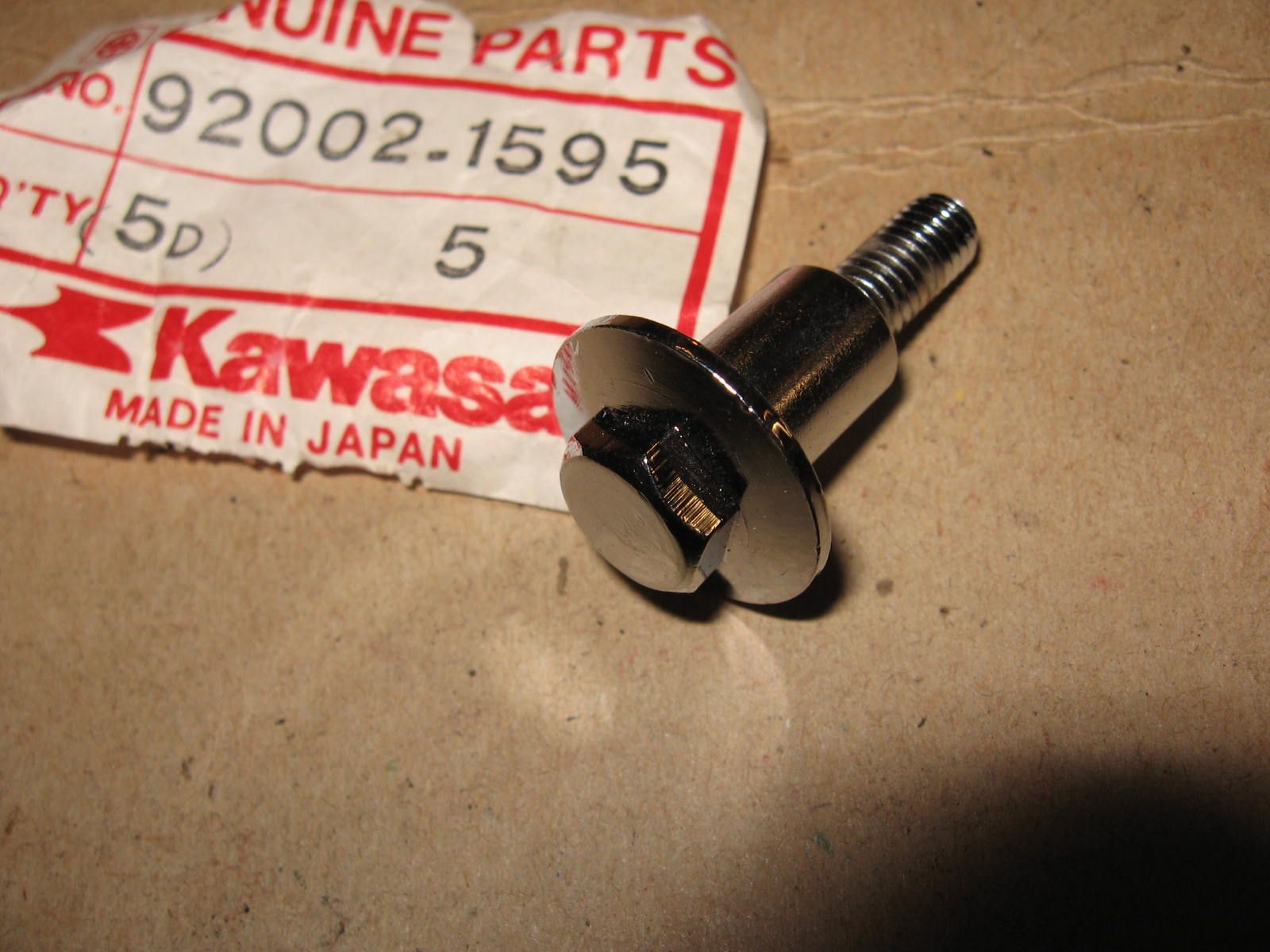 3 stuks kleppendekselbout		oem		92002-1595 , vn1500 , en500 , vn1600