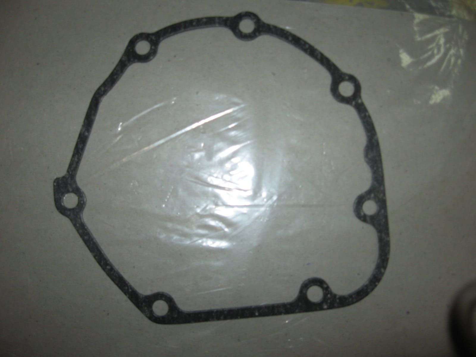 pakking blokdeksel links , pulsecover – gpz900 gpz1000 , GTR1000 1986-2006 , 	11009-1387	11009-1863 ,11060-1695 ,11061-1155