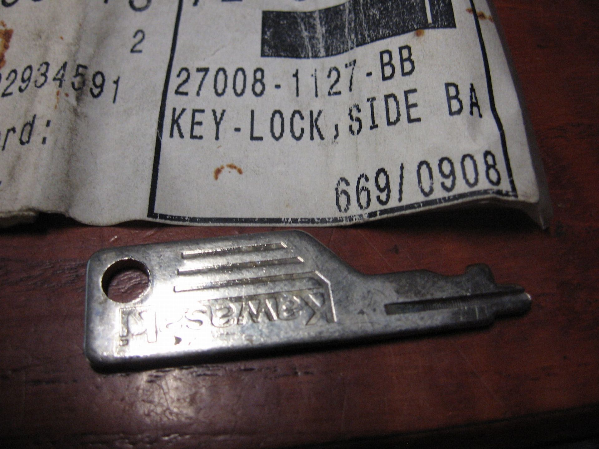 blanko sleutel koffer zg1000 		oem		27008-1127-BB