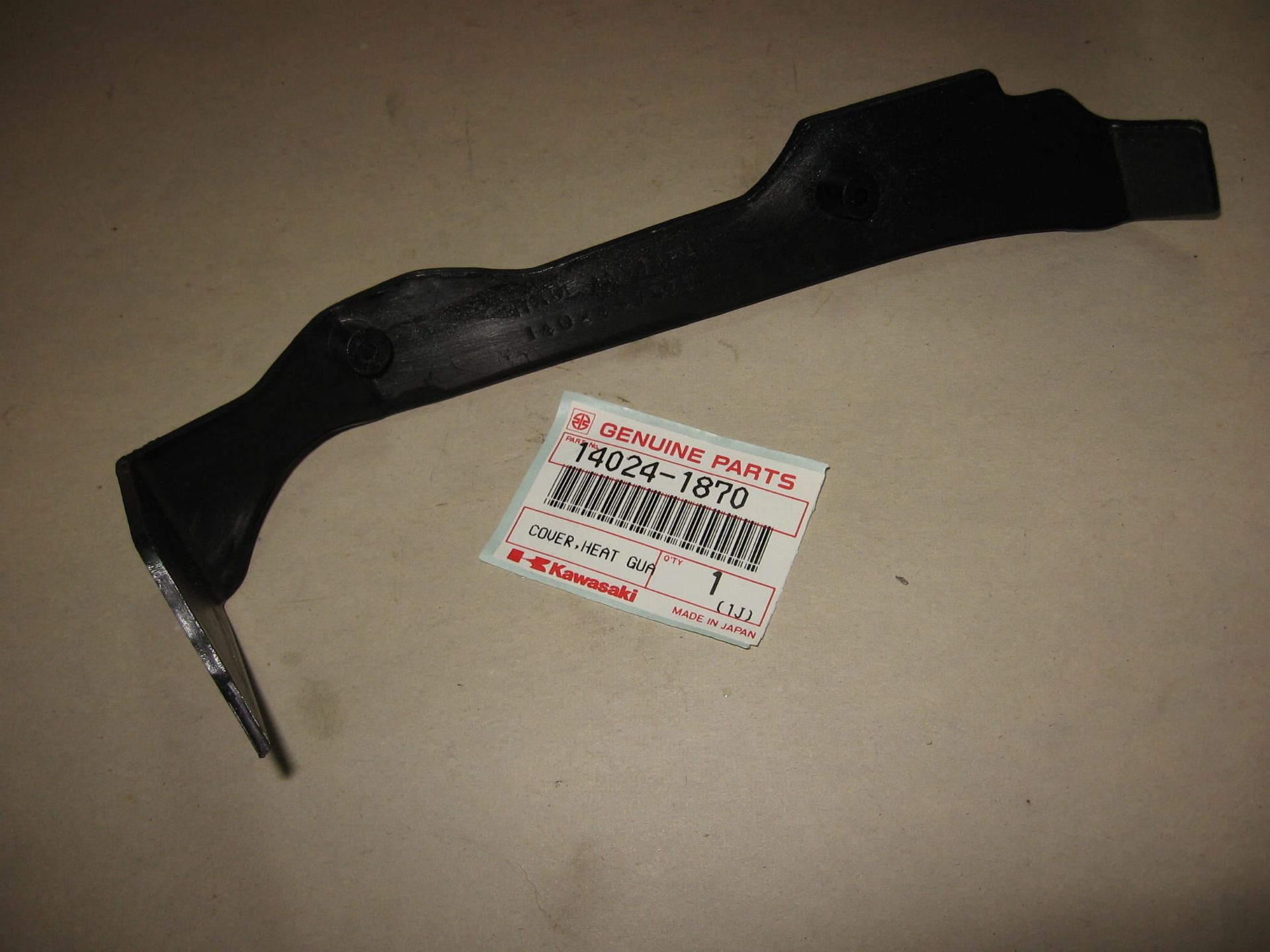 Heat guard cover links , zzr1100 , zx-11 90-93		oem		14024-1870