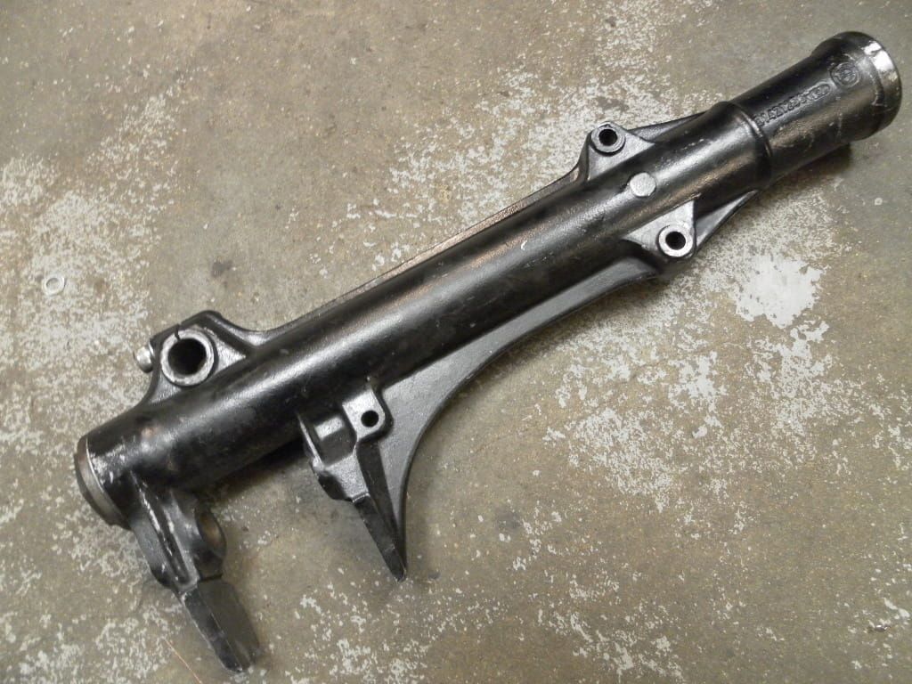 onderpoot links 	R60/6 74-76 , r75/6 74-76 , r100/7t 76-78 , r100s 76-80 , r80 77-80	31421233509