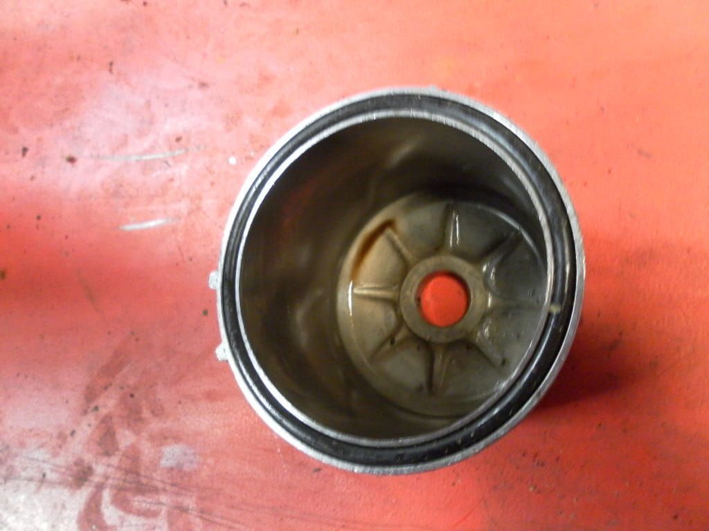 oliefilterhouder gl1000	, gl1100 , gl1200 , 	15411-371-000