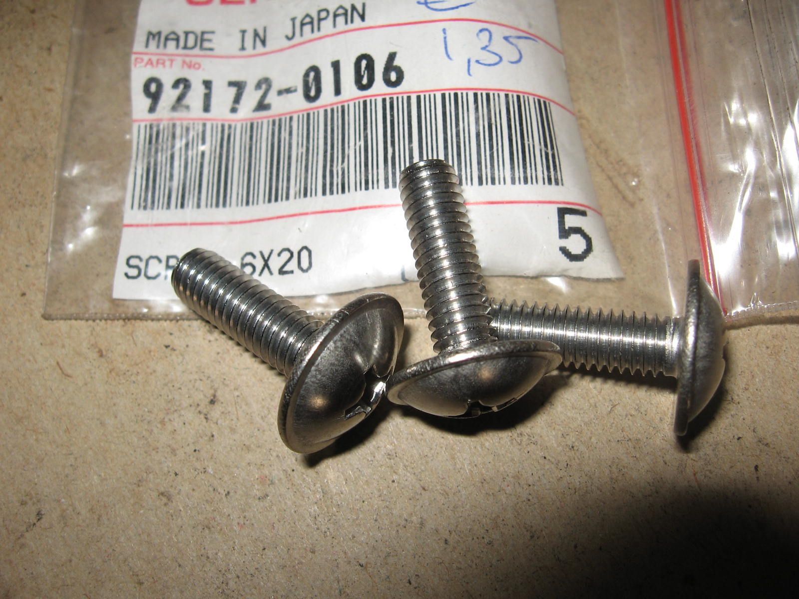 3x kruiskopflensbout m6x20 chroom		oem		92172-0106