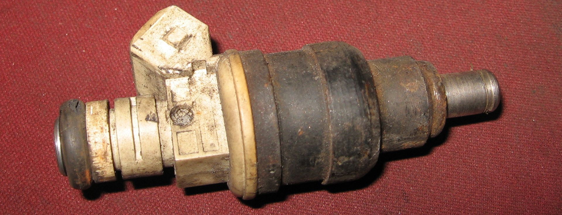 1 injector ( electriche getest) 	K100   83-91 	13641460450