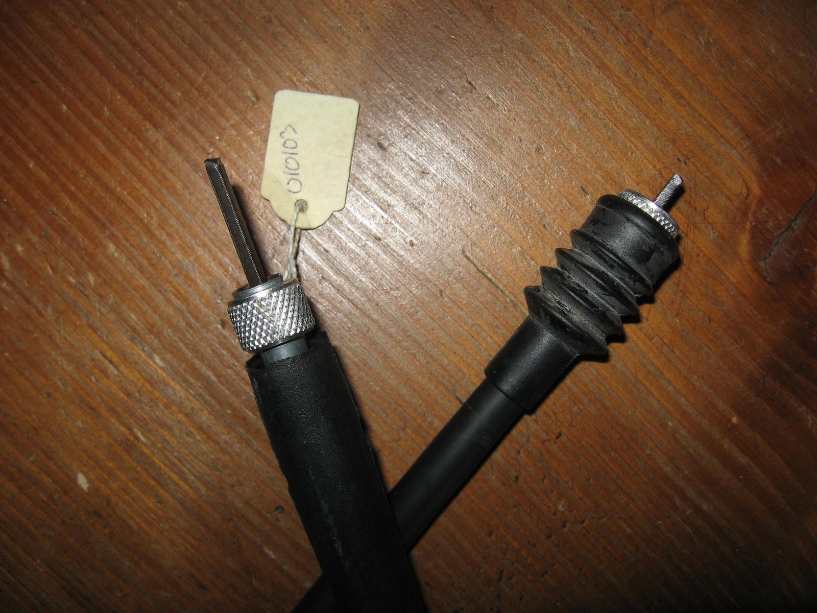 kilometer teller kabel		aprillia	RS 125 1999-05		AP8114483  , kab003