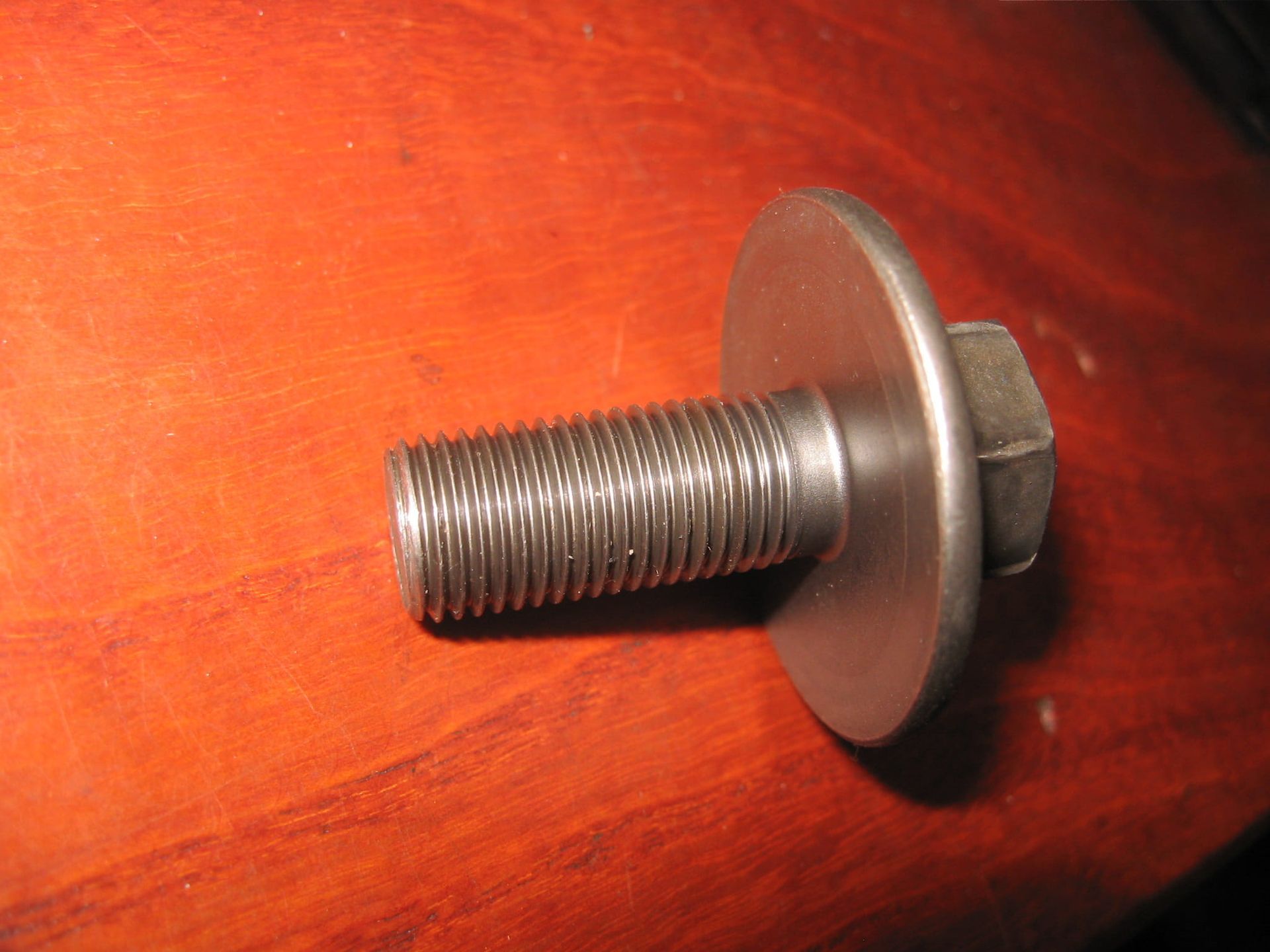 flensbout (M12x1,25x28 ) flens 37,50 ,  primary drive gear	VZ800	09103-12013