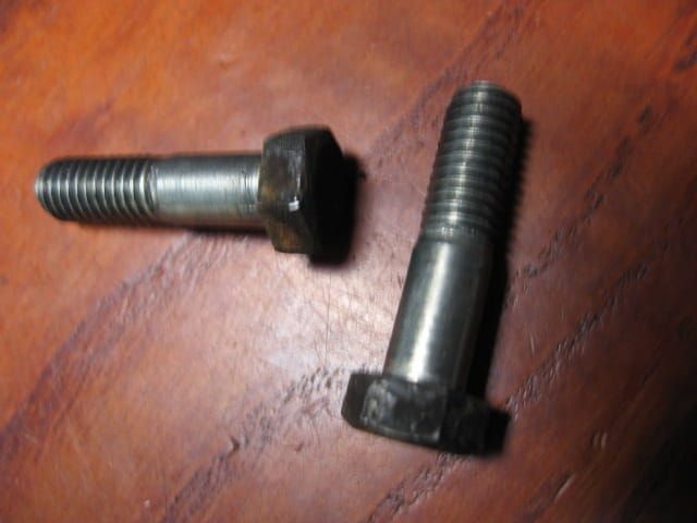 3 stuks bout remschijf achter m8x30  	Gs750  	09100-08094