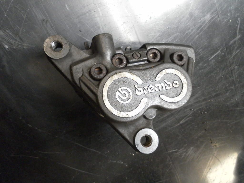 linker voorrremklauw	R1100RT 94-01 , R1150gs 98-03 , R1100	34112333111