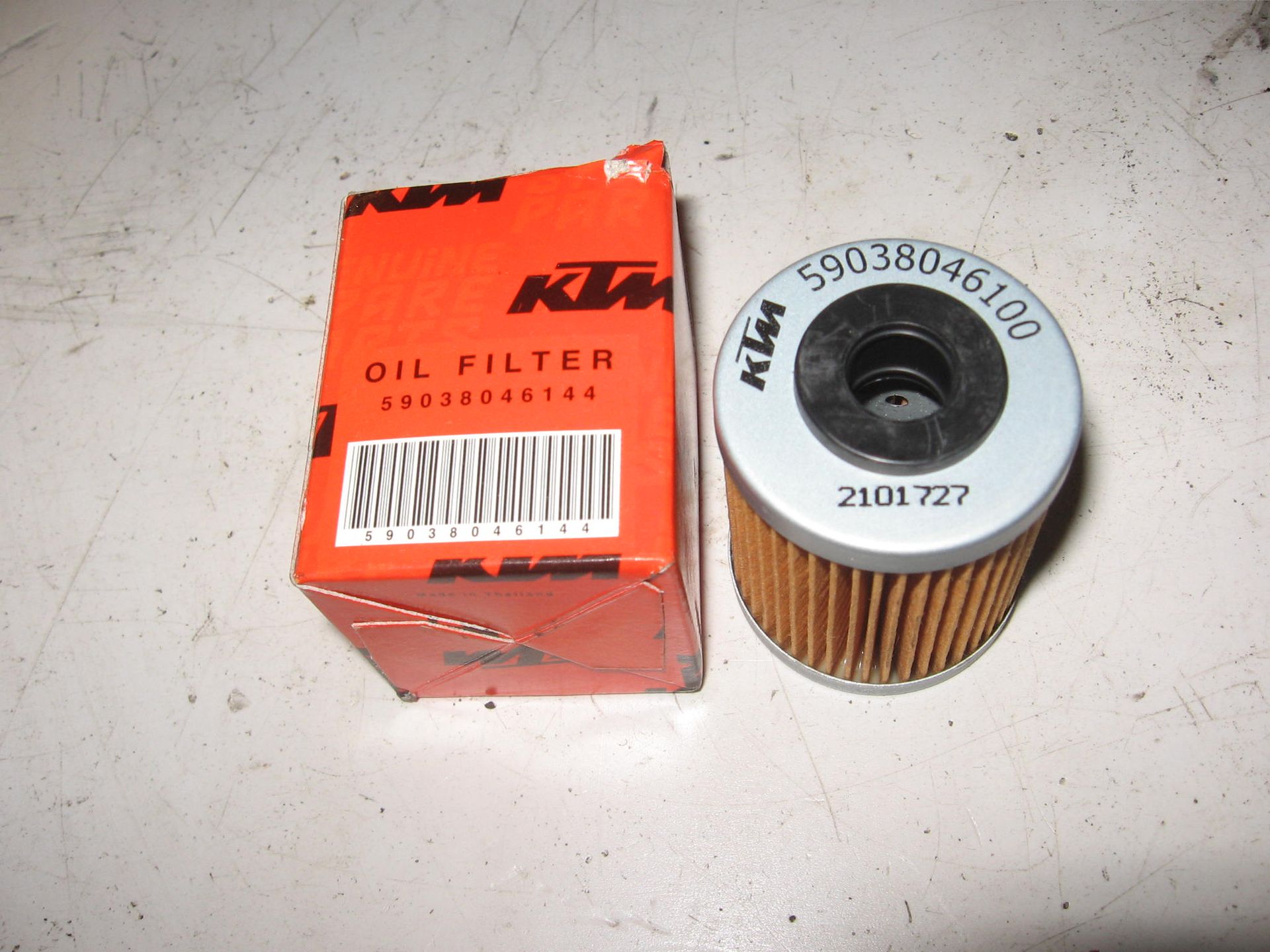 2 stuks ktm	59038046144 oliefilter