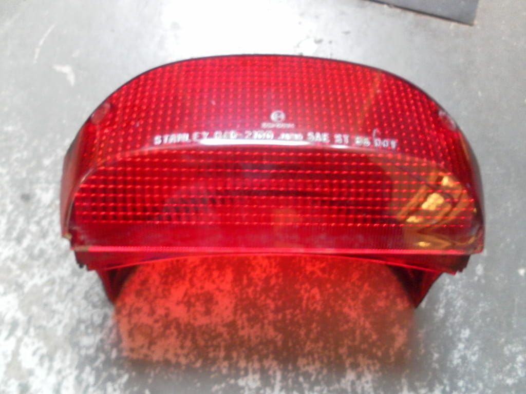 achterlichtglas 	Gsx600f 88-97	35710-19c30	35710-19c00