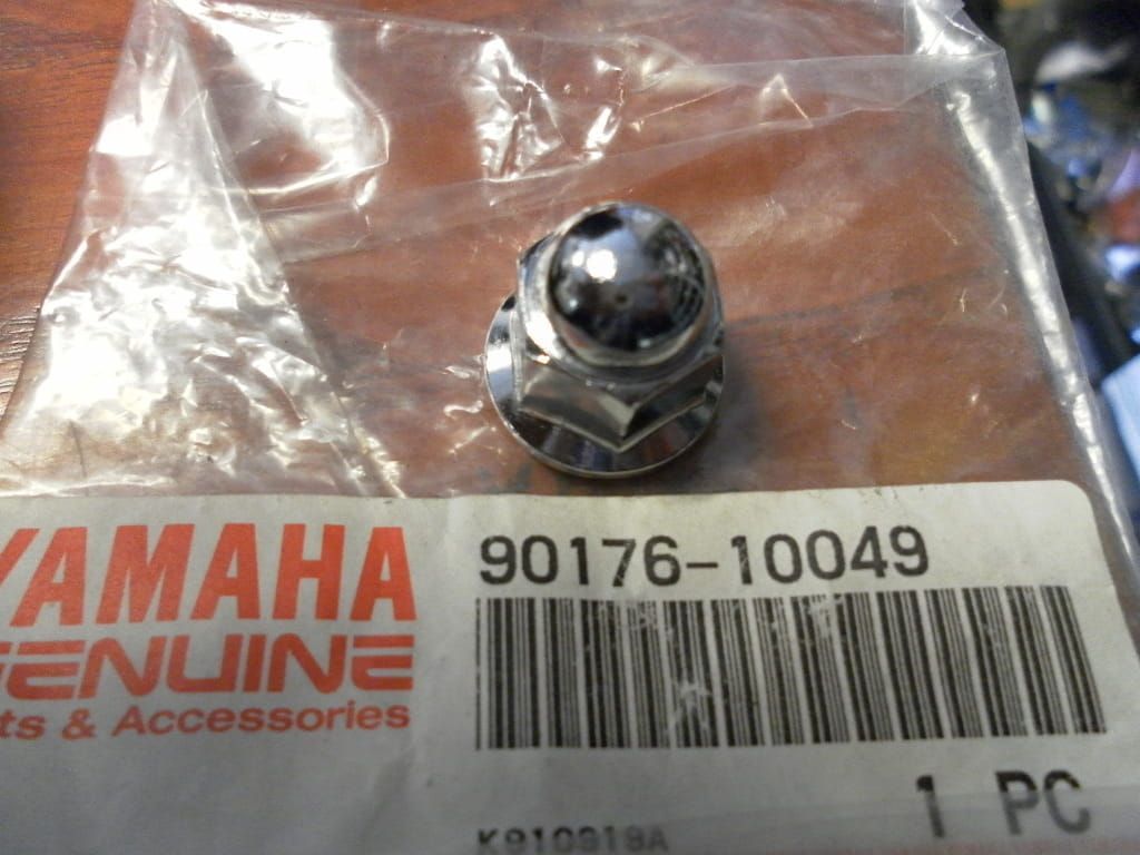 2 stuks chrome kopmoer M10x1,25 kopmoer			90176-10049	90176-10075