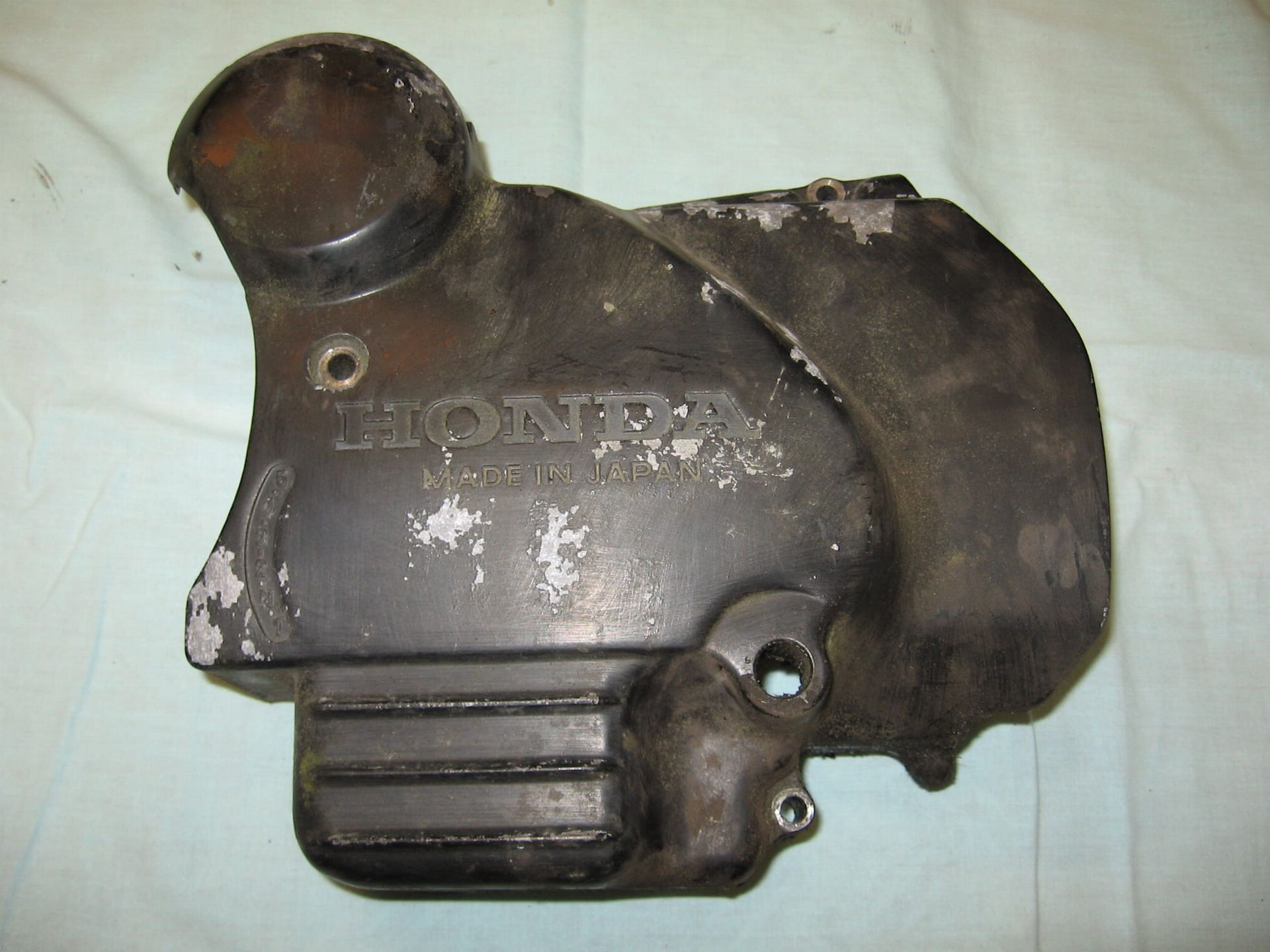 blokdeksel links	Cb650sc 82	11341-460-780