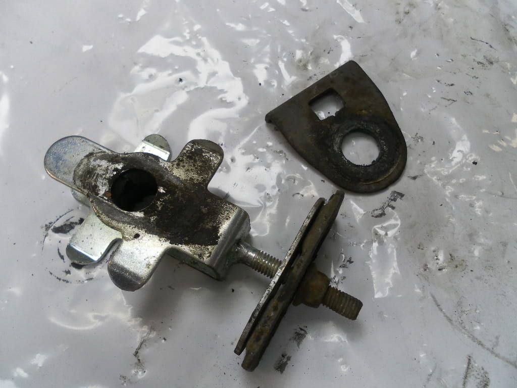 kettingspanner set 1 kant	Gsx750f 2000	61420-08F00 , 61410-08F00 , 61445-20C01 (1)