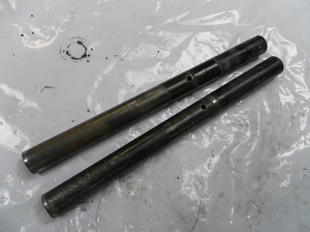 stuurhelft links en rechts	Gsx750f 2000	56110-08F00 	56150-08F00