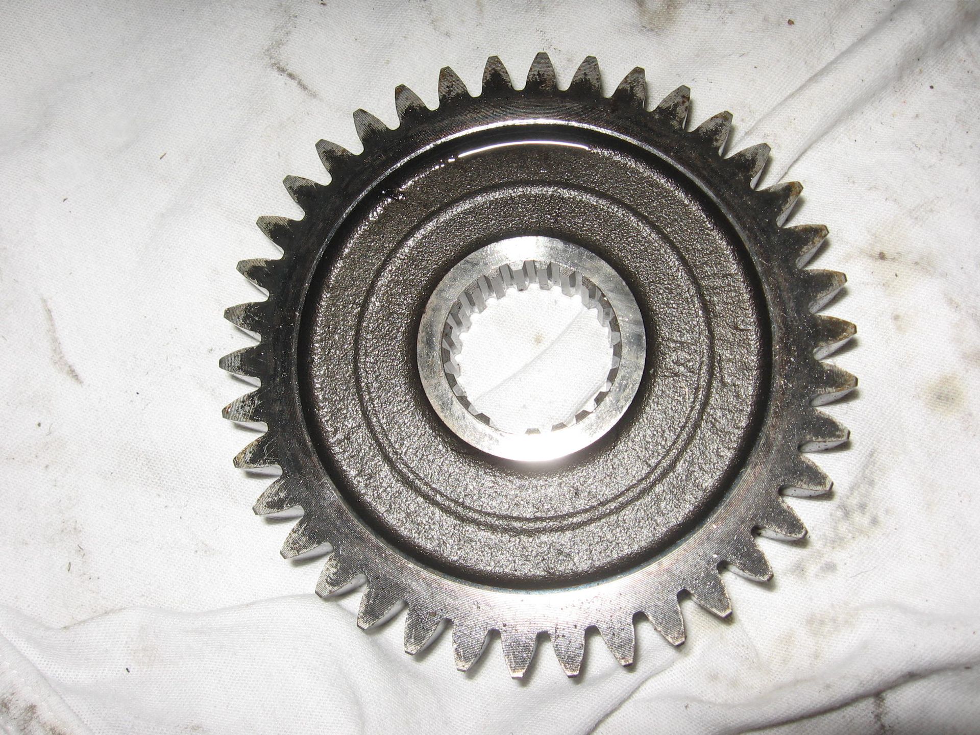 primary driven gear -- vt700 c / vt750 1983-85		23103-me9-000