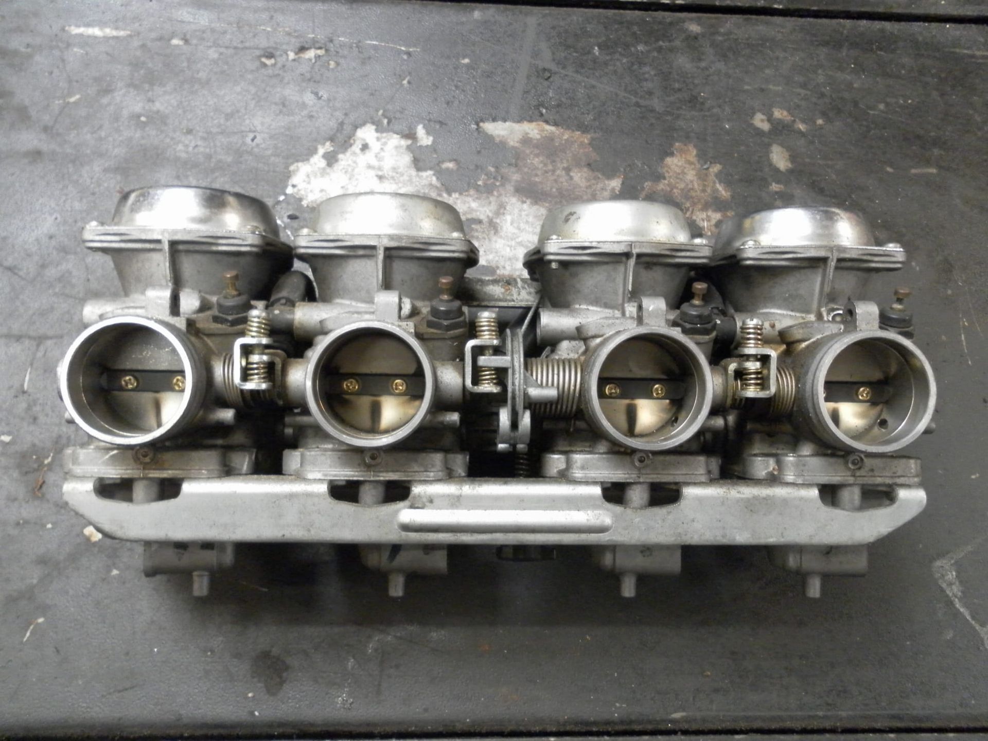 carburateurset   	VE 64B DYK	cbx650 ,  16100-ME5-612