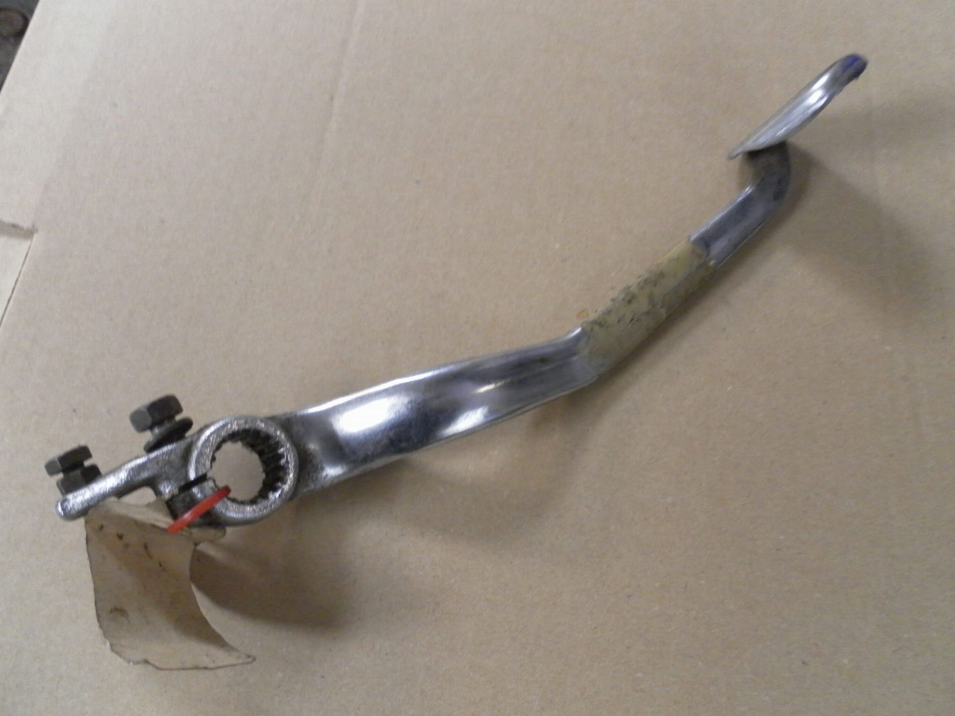 rempedaal  	gs550  	43110-47000