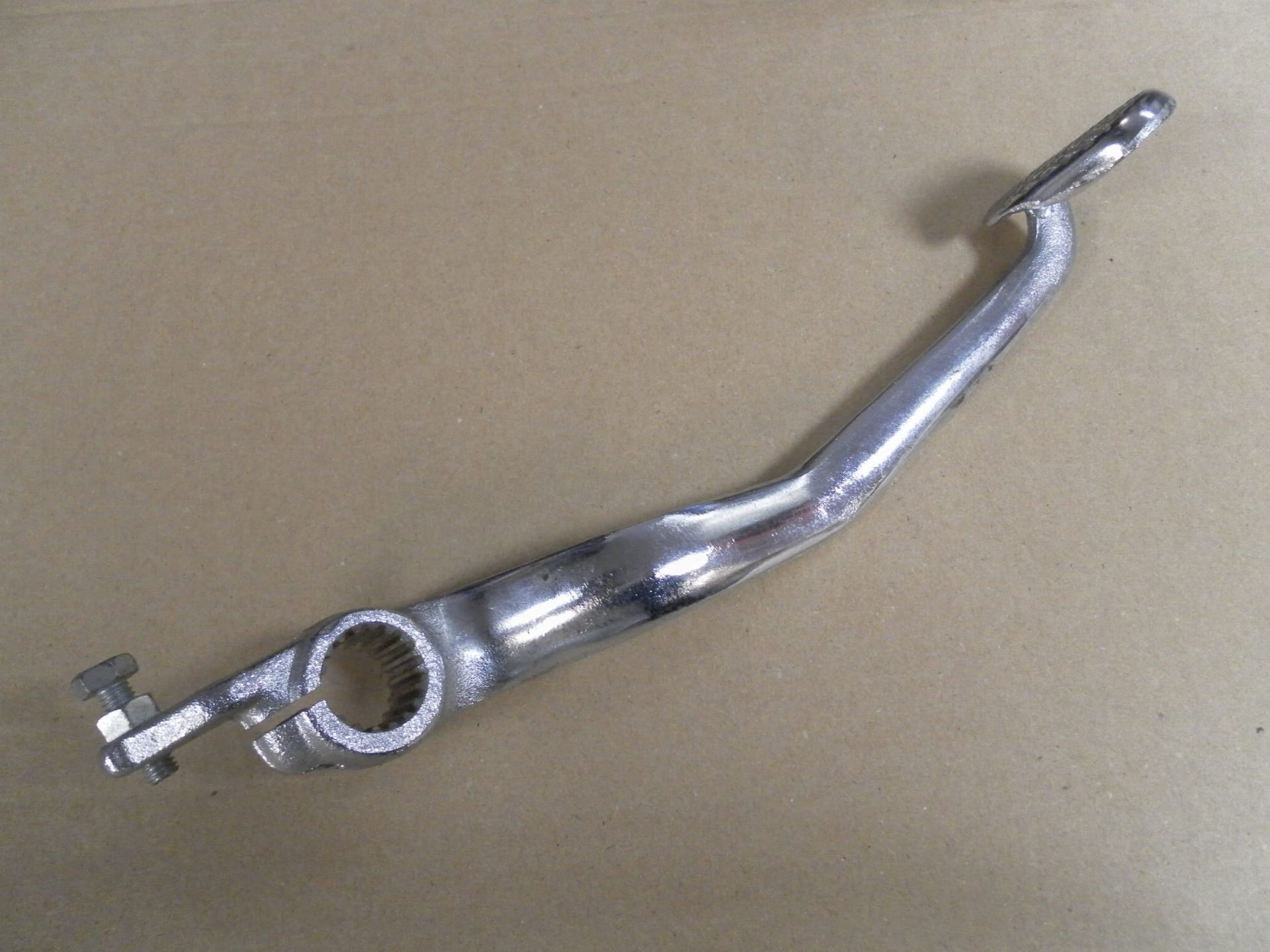 rempedaal  	gs550  	43110-47000 , zeer goede staat