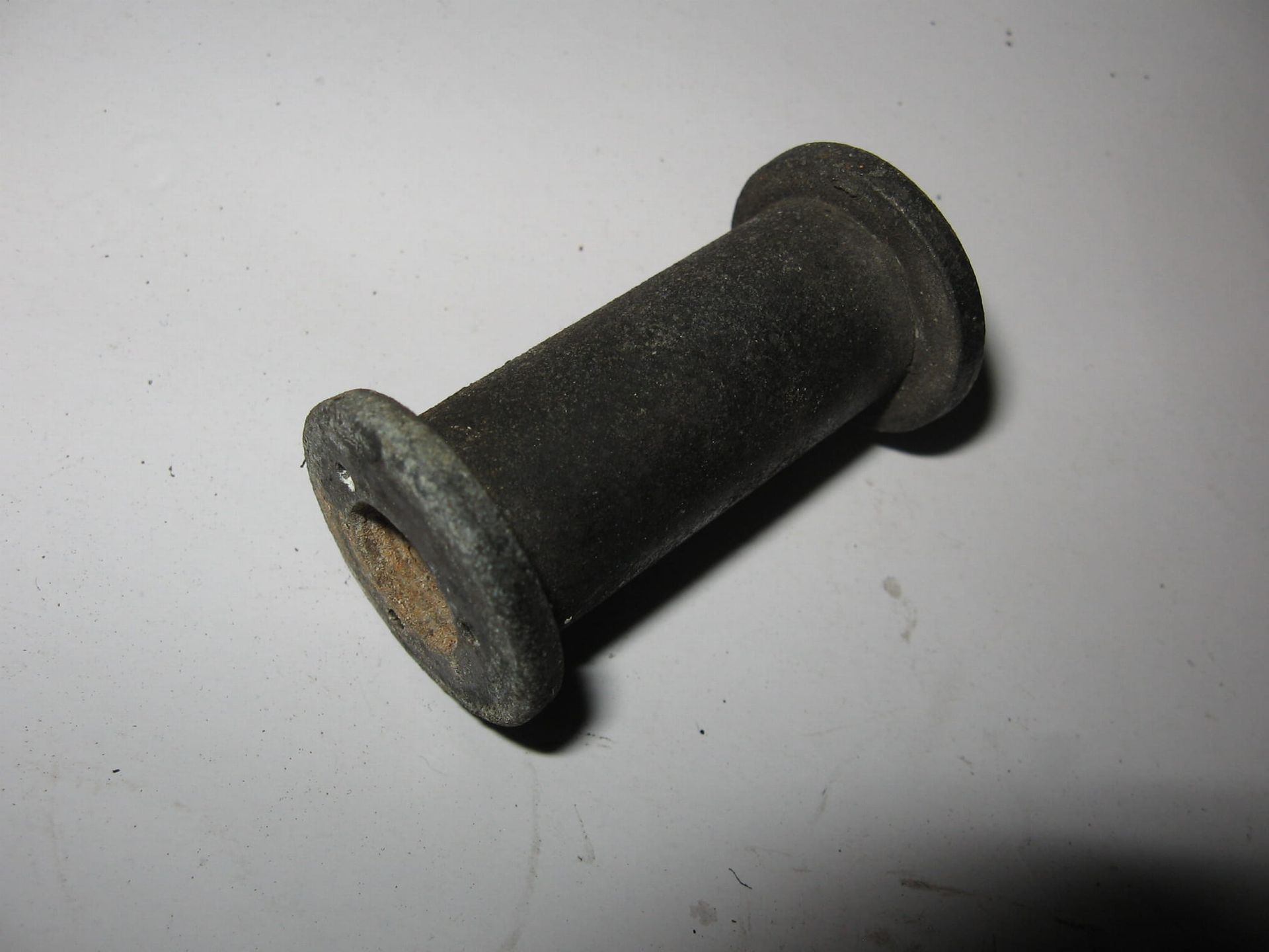 afstandsbus blokbevestiging achter	Gsx400e 84 86	11610-11410