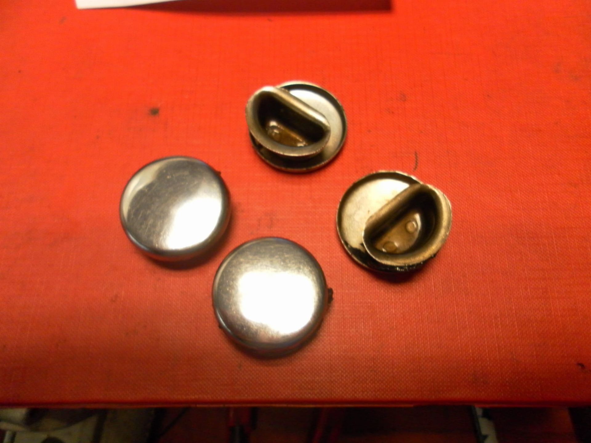 ,2 stuks , cilinderhead side cover 	Cb750f 1980	12331-425-000 ,