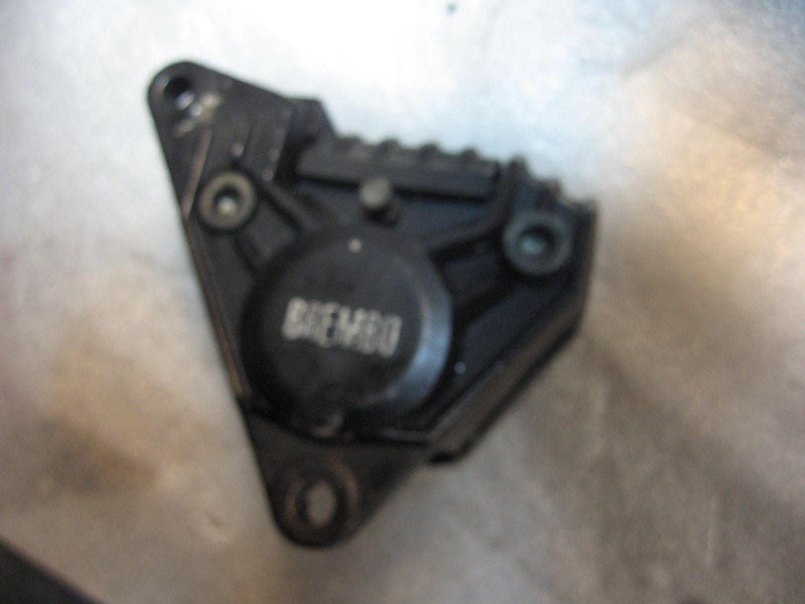 voorremklauw brembo klein		19652200		,	kleine guzzi linksvoor